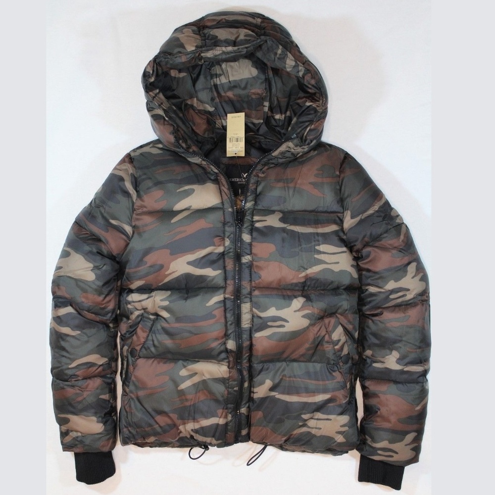 NWOT - American Eagle: Camo Puffer Jacket
